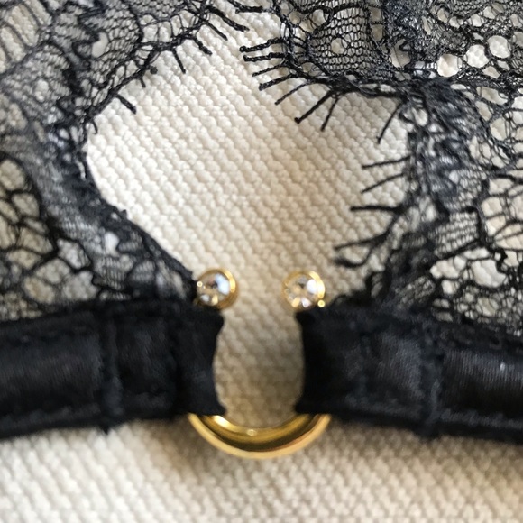 BRAND NEW VERY SEXY COLLECTION LACY VS BRALETTE! - Picture 3 of 9